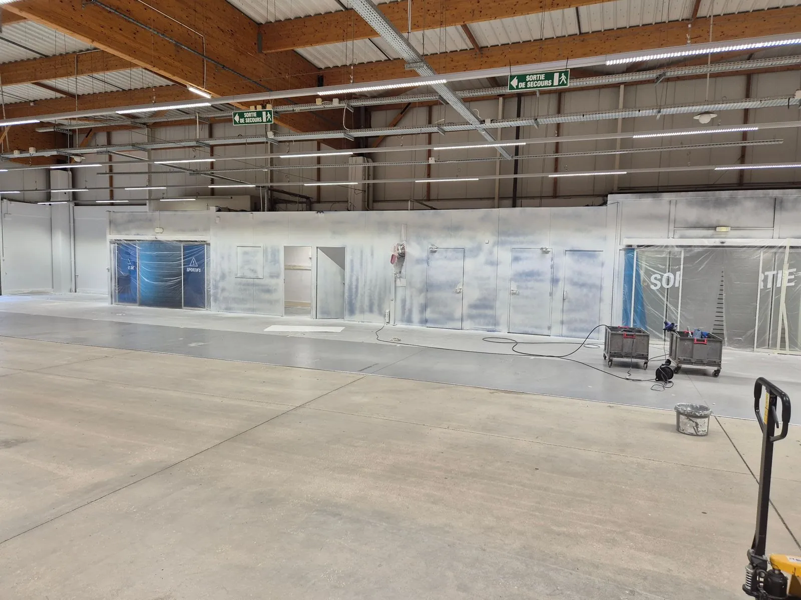Curage magasin et rendu de coque - photo chantier 5
