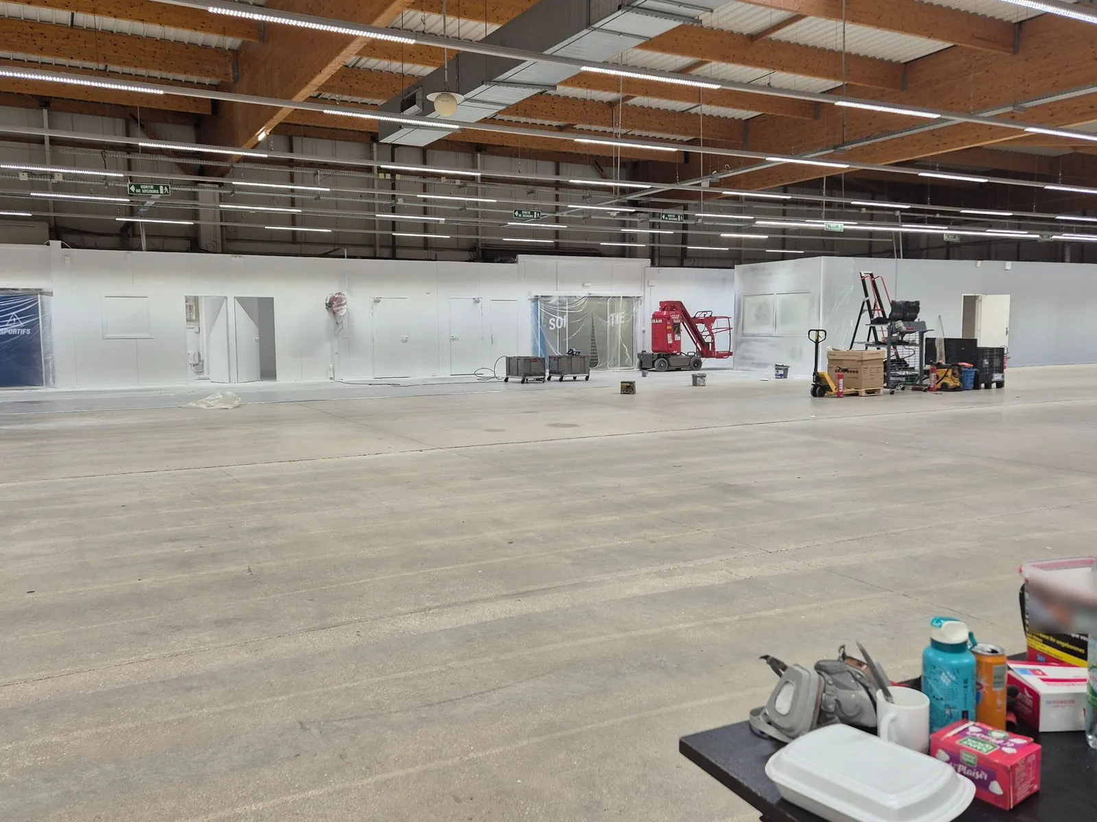 Curage magasin et rendu de coque - photo chantier 3
