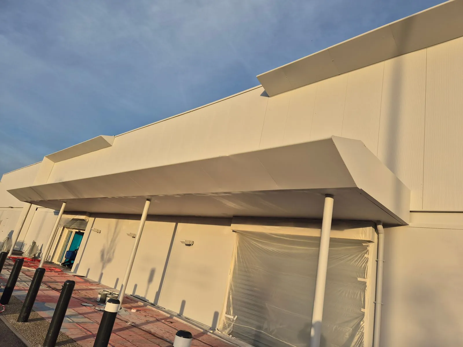 Curage magasin et rendu de coque - photo chantier 2